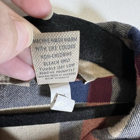 Duluth Trading Co Womens Size XS Red Cream Blue Cotton Plaid Button Down - Picture 5 of 8